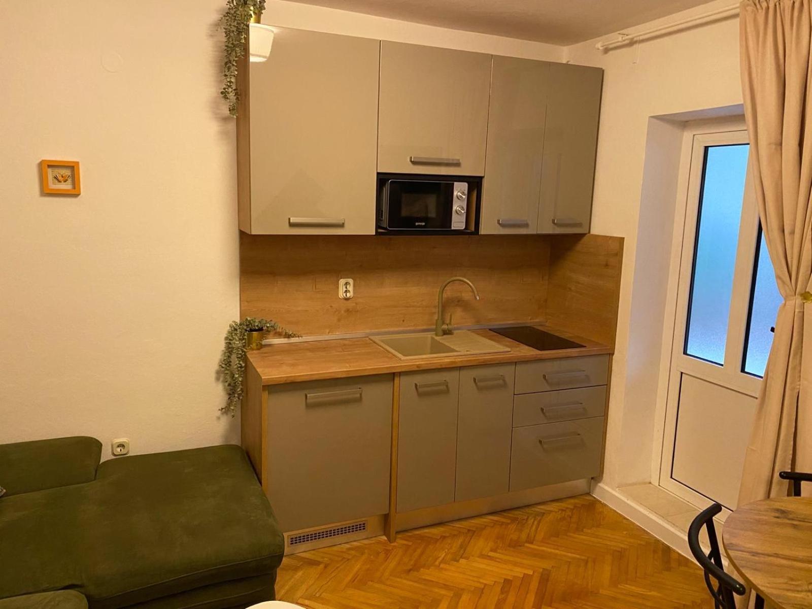 Villa Volga 耶尔萨 外观 照片