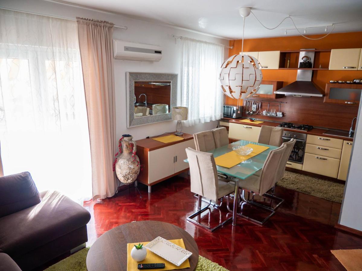 Villa Volga 耶尔萨 外观 照片